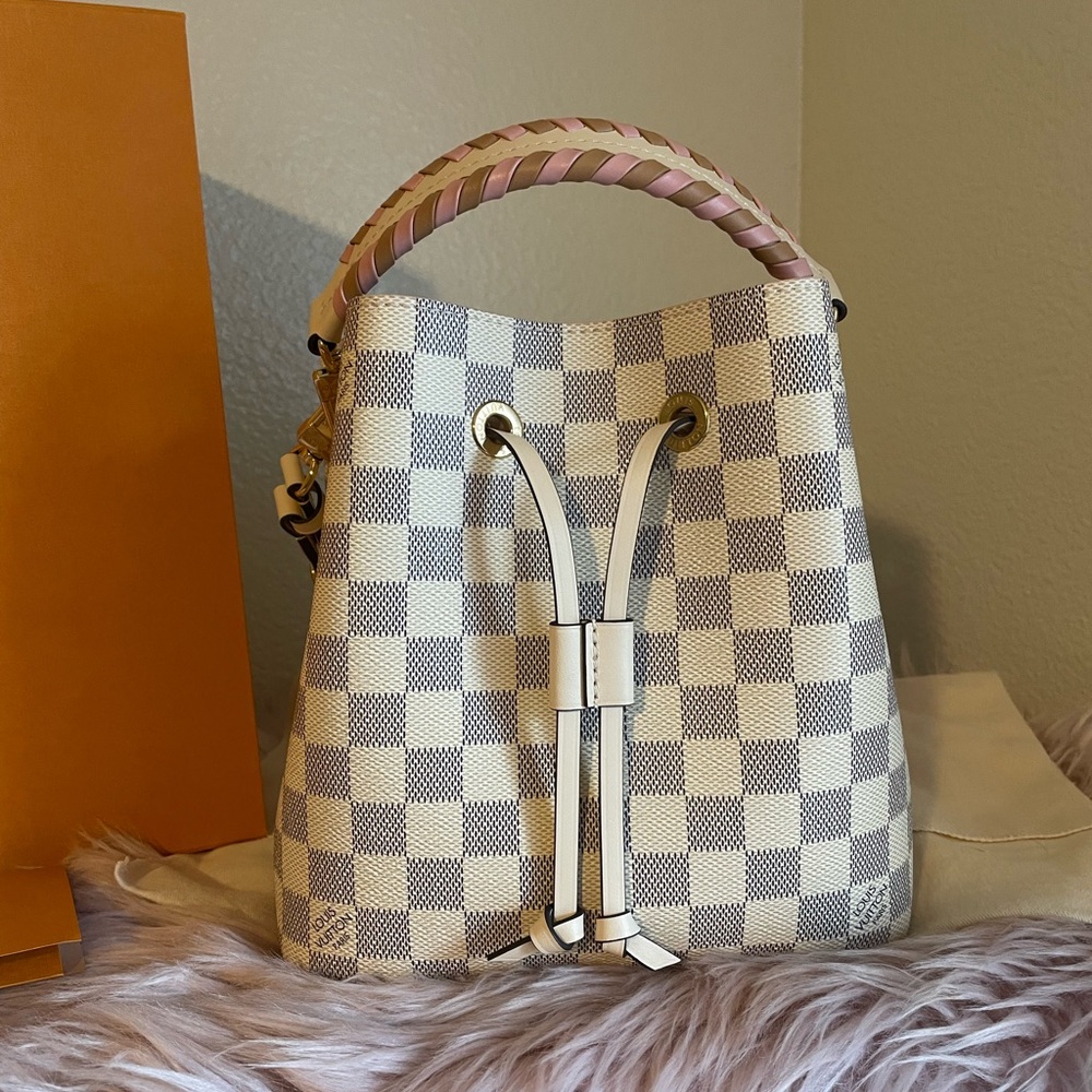 Louis Vuitton neonoe bb azur rare